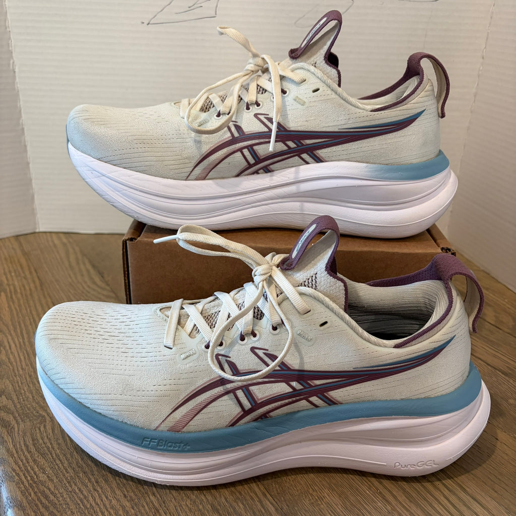 ASICS Nimbus 28