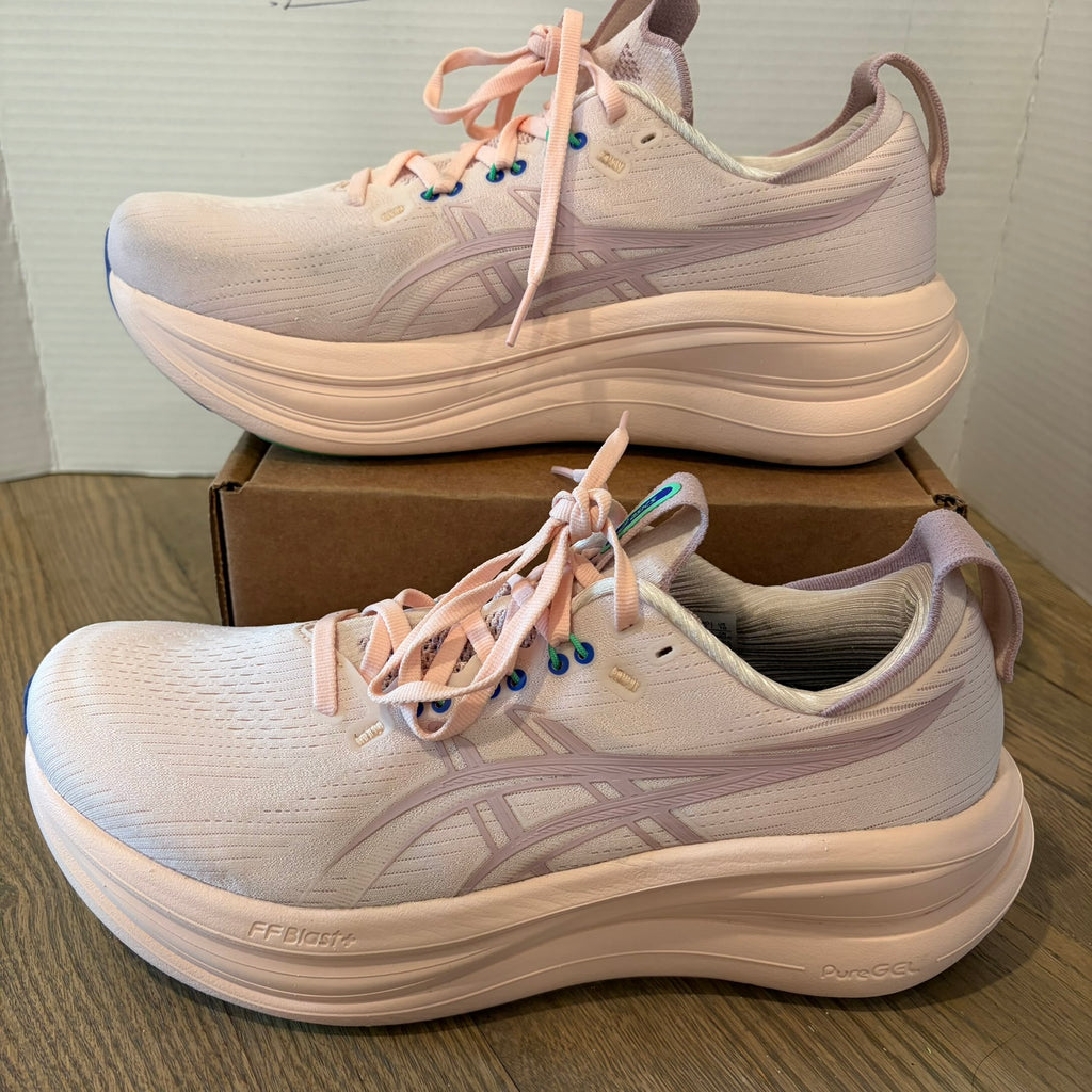 ASICS Nimbus 28