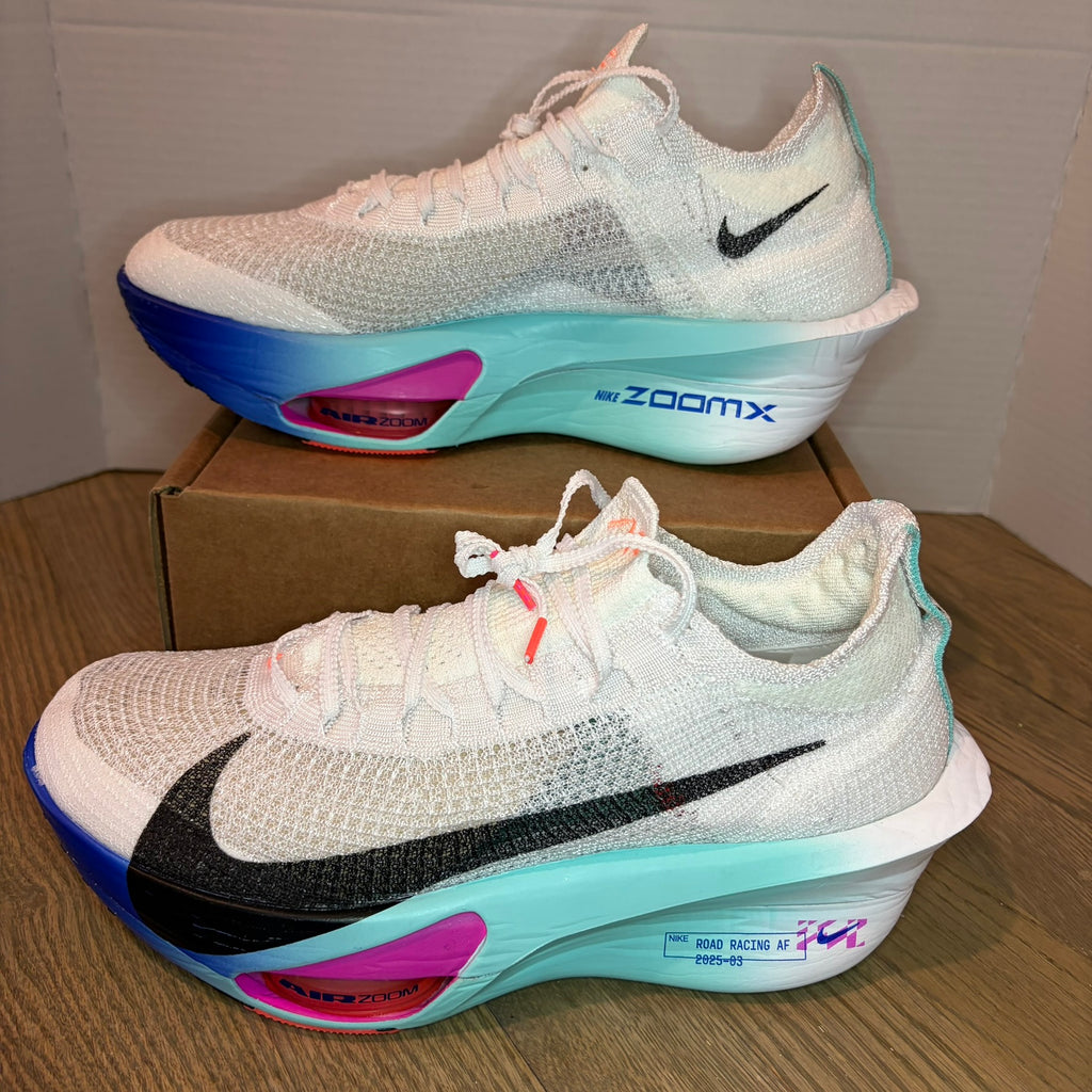 Nike Alphafly 3 - With the original bag