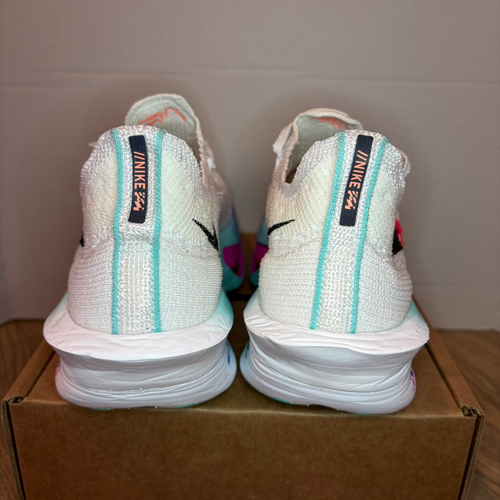 Nike Alphafly 3 - With the original bag