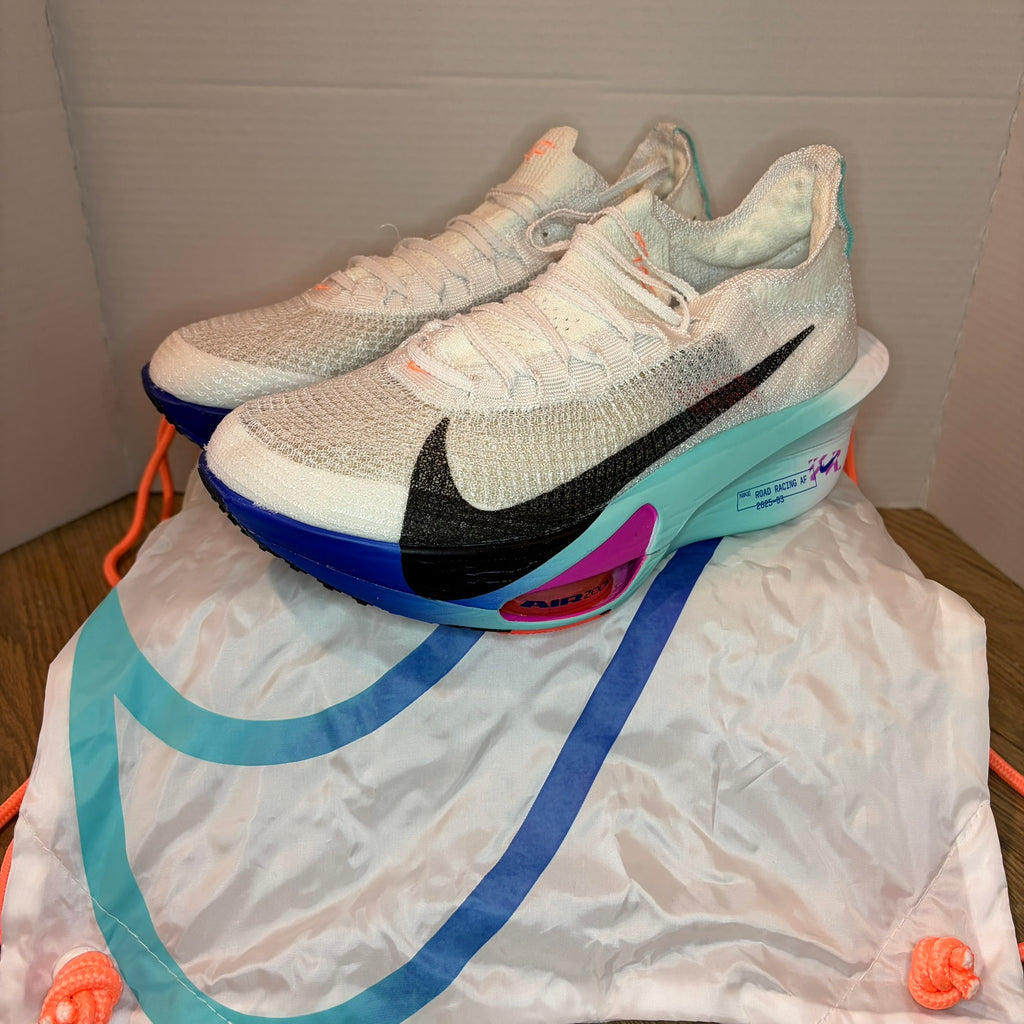 Nike Alphafly 3 - With the original bag