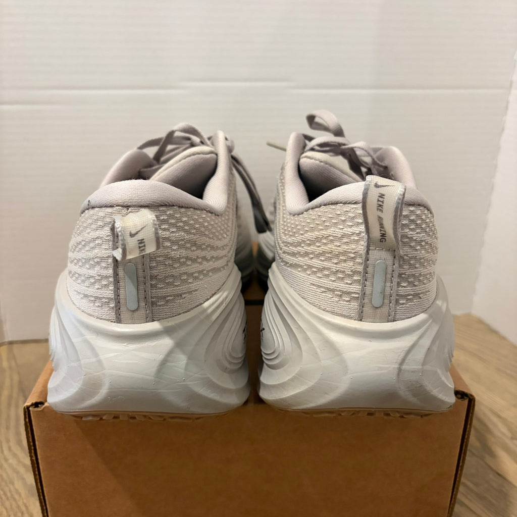 Nike Vomero Plus