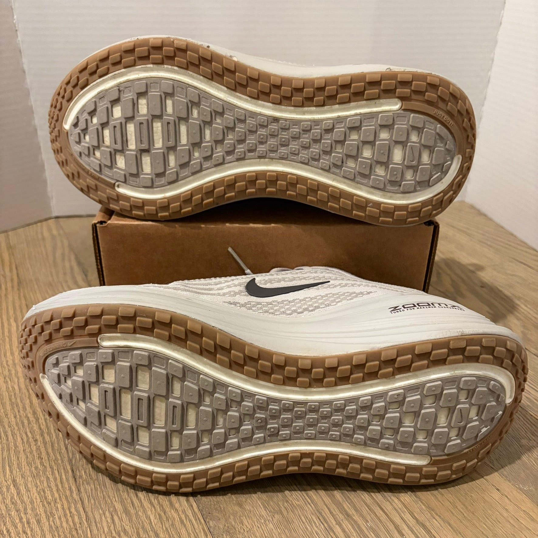 Nike Vomero Plus