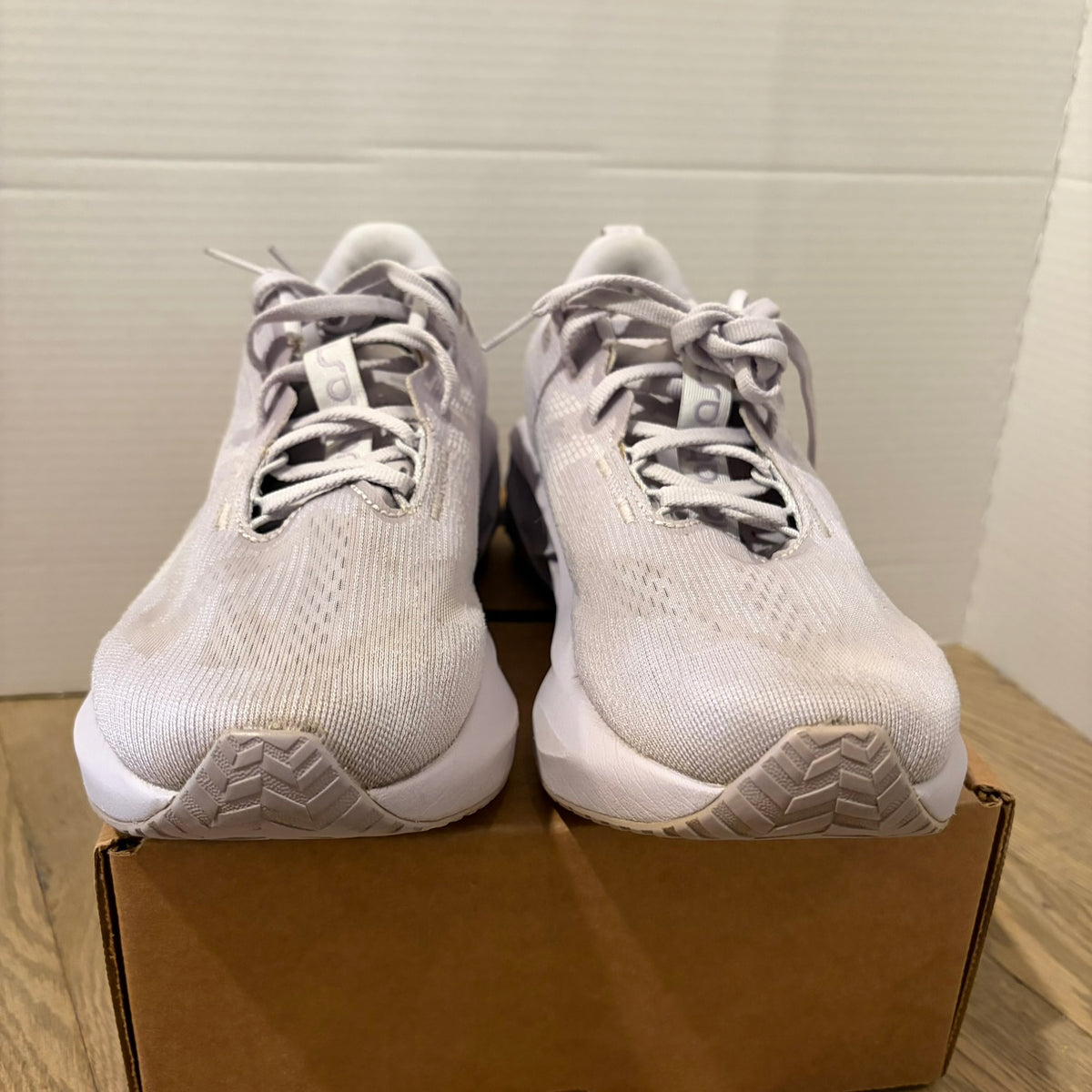 ASICS Novablast 5