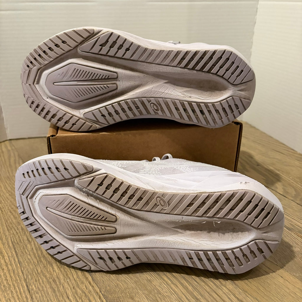 ASICS Novablast 5